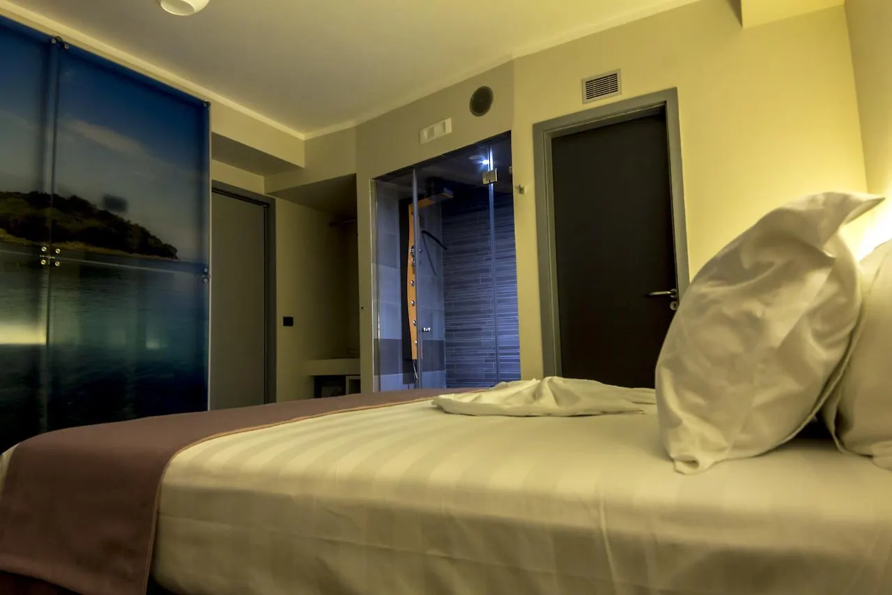Hotel Pandora Residence ティラナ
