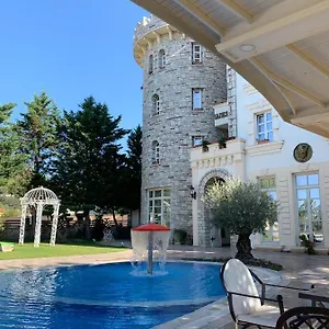 Otel Castle Konti